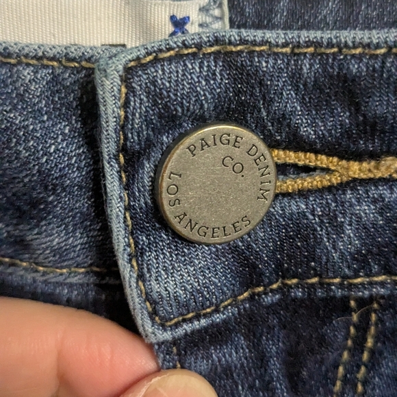 Paige Catalina cut off denim jean shorts - size 28 - Picture 2 of 7